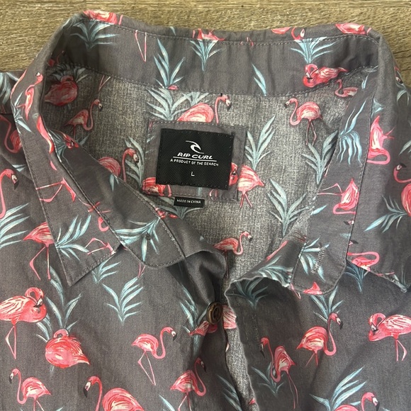 RipCurl Flamingo Hawaiian Button Up Size Large - Picture 2 of 4
